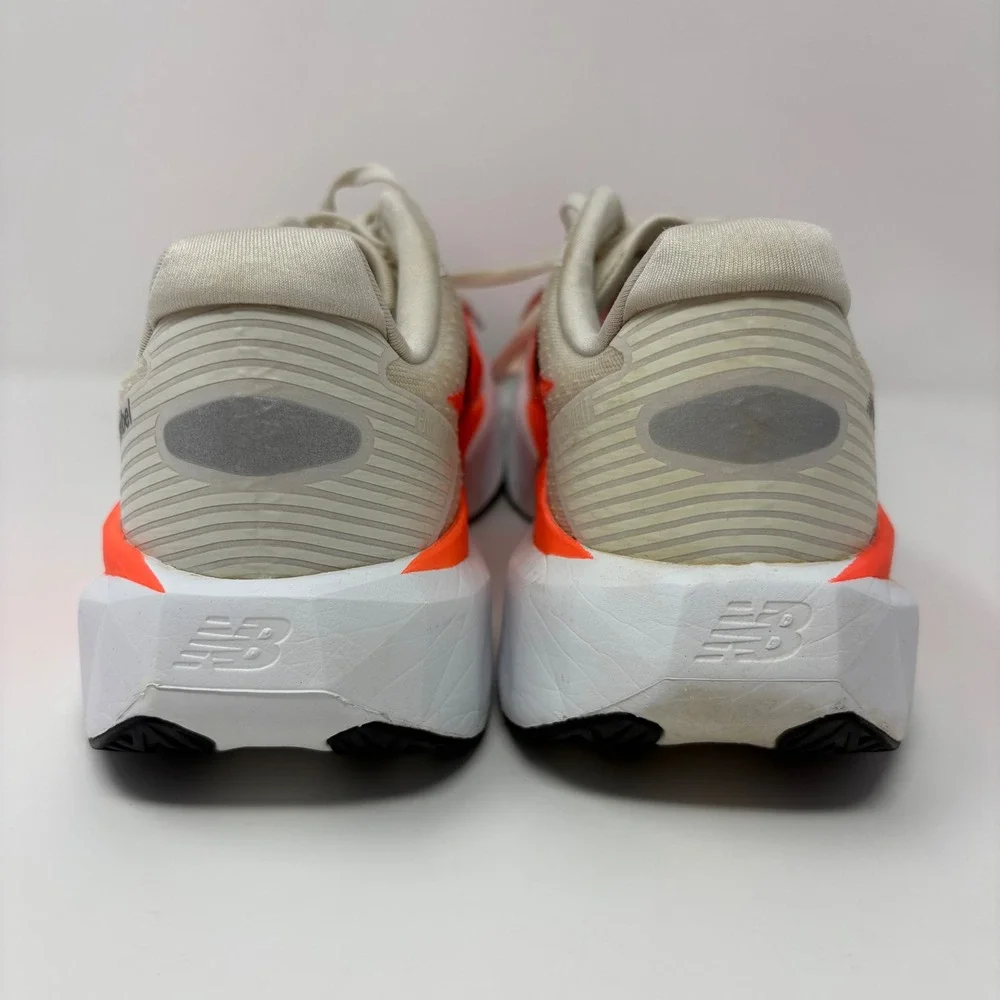 New Balance FuelCell Rebel v5 Mens Size 9 White Red Running Shoes (MFCXLV4)